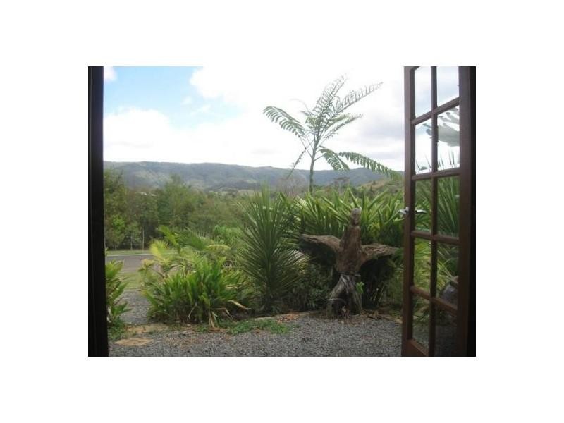 6 Leggetts Loop, Kin Kin QLD 4571