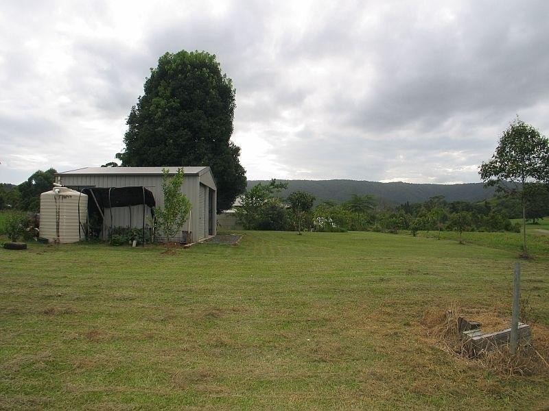 6 Leggetts Loop, Kin Kin QLD 4571