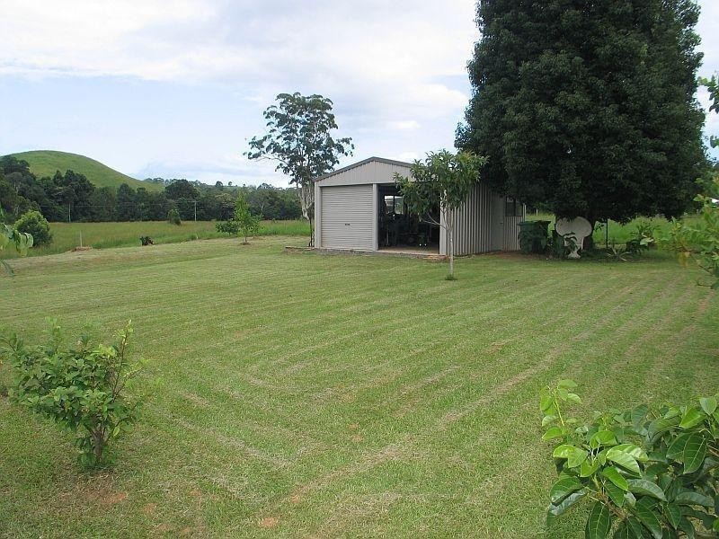 6 Leggetts Loop, Kin Kin QLD 4571