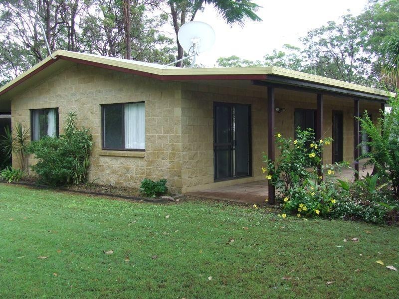Goomboorian QLD 4570