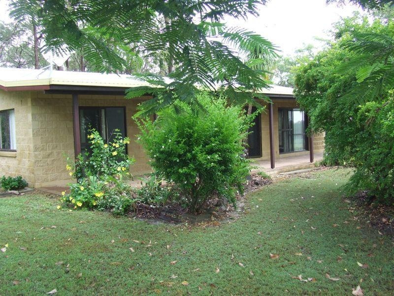 Goomboorian QLD 4570