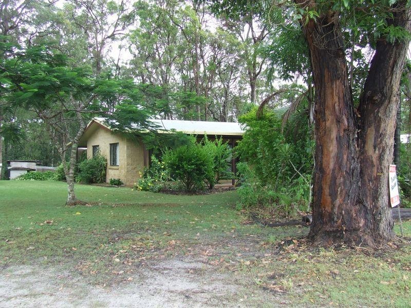Goomboorian QLD 4570