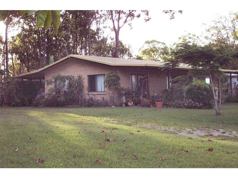 Goomboorian QLD 4570