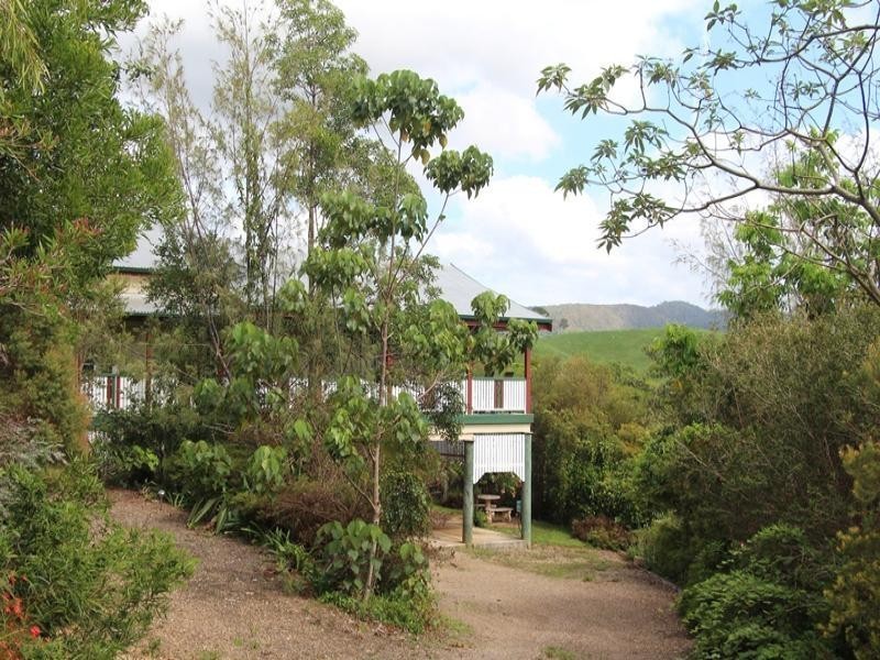 34 Sallwood  Court PINBARREN 4568, Pinbarren QLD 4568