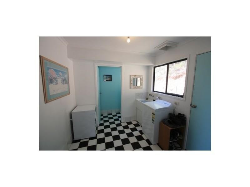 82 Paulsens Road KIN KIN 4571, Kin Kin QLD 4571