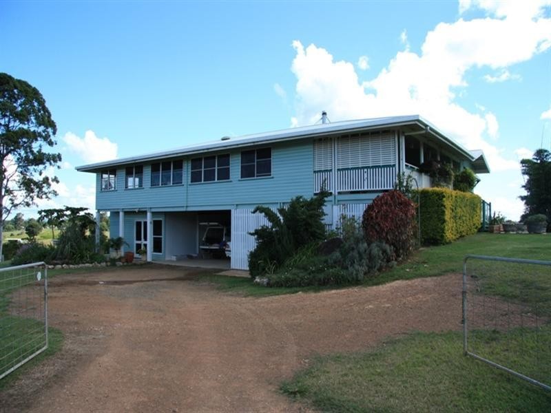 121 Hood Road, Veteran QLD 4570