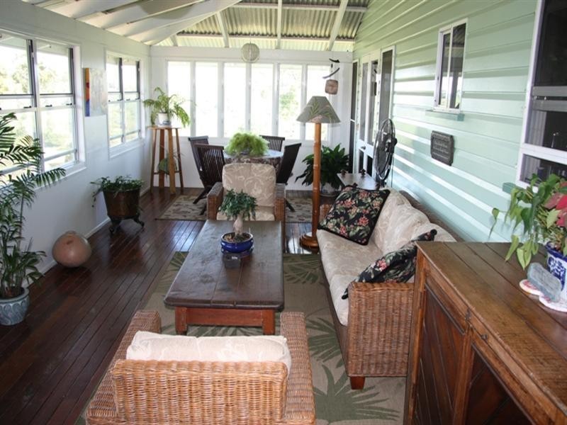 121 Hood Road, Veteran QLD 4570