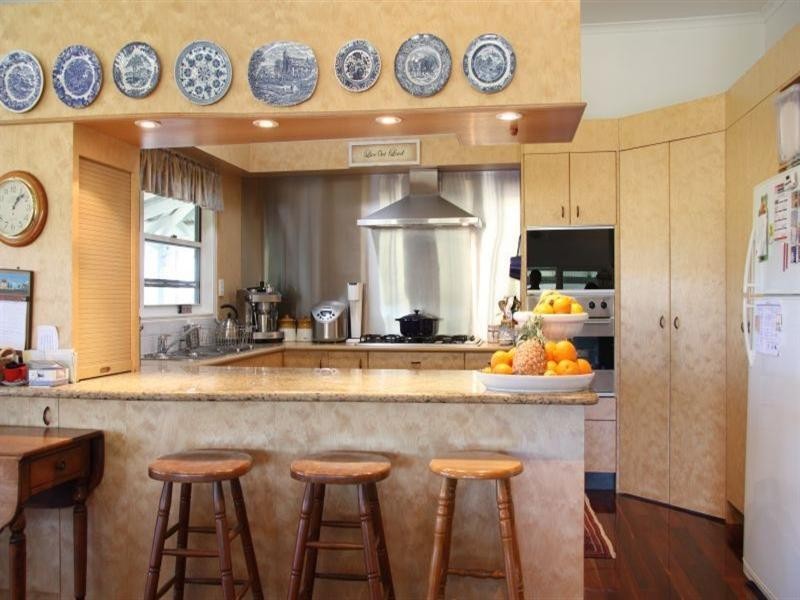 121 Hood Road, Veteran QLD 4570