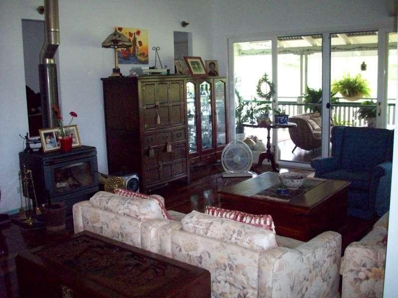 121 Hood Road, Veteran QLD 4570