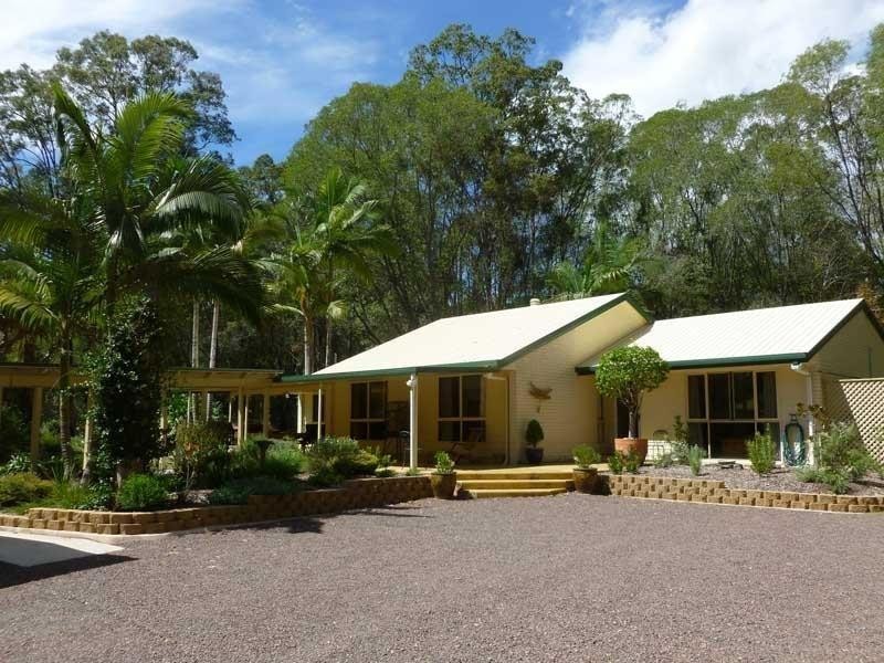 32 Kildeys Road, Cootharaba QLD 4565