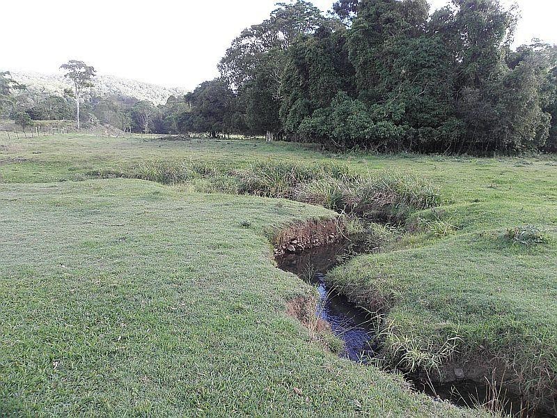 545 Sister Tree Creek Road, Kin Kin QLD 4571