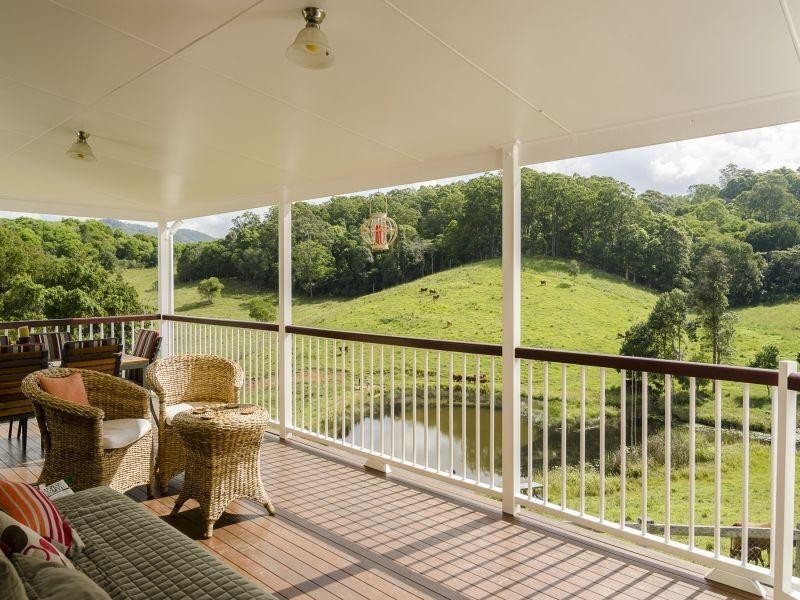 64 Leggetts Loop, Kin Kin QLD 4571