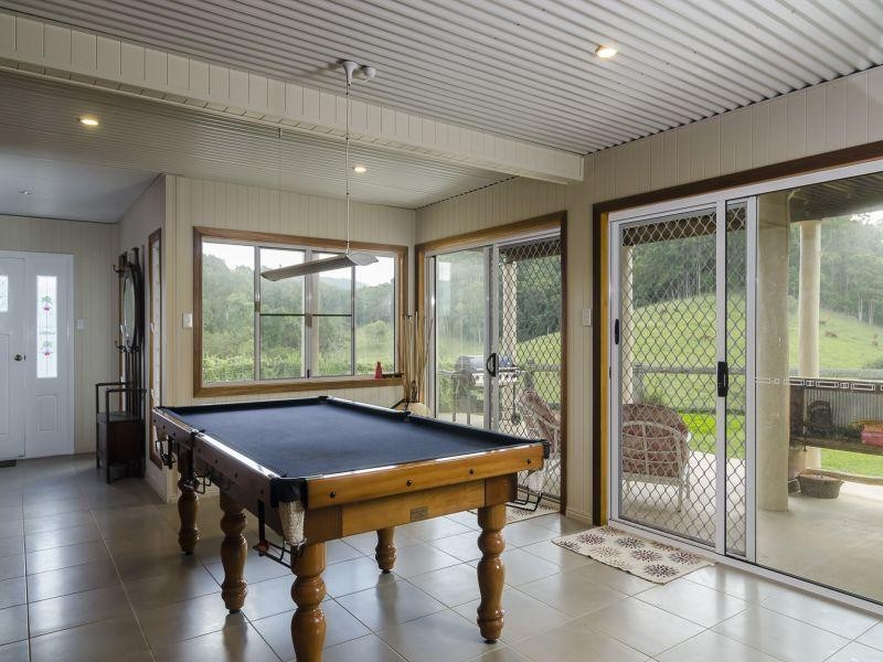 64 Leggetts Loop, Kin Kin QLD 4571