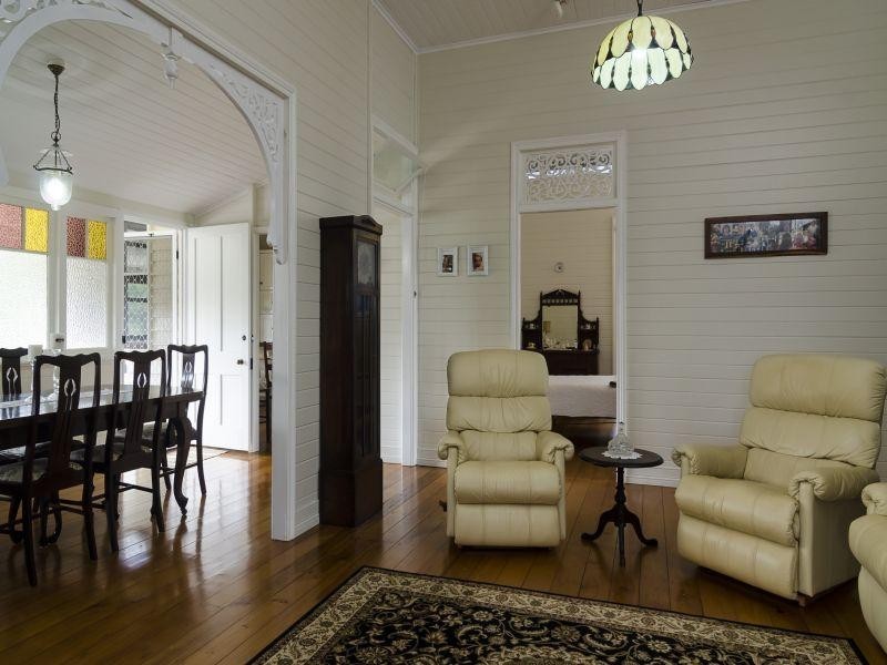 64 Leggetts Loop, Kin Kin QLD 4571