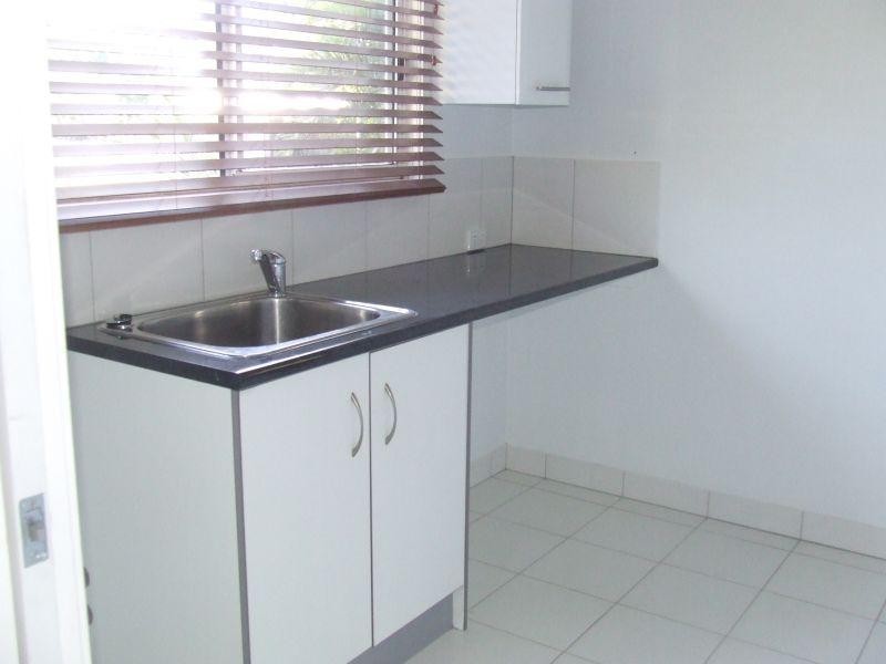 4 Highfield Rise, Pomona QLD 4568