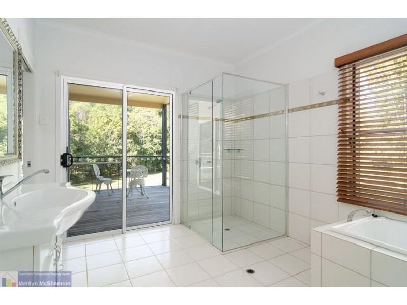 4 Highfield Rise, Pomona QLD 4568