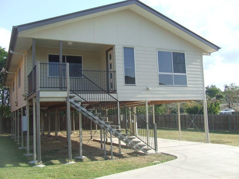 4 Bowlers Drive, Southside QLD 4570