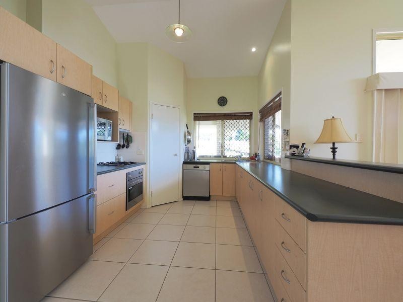 6 Crebra  Lane, Cashmere QLD 4500