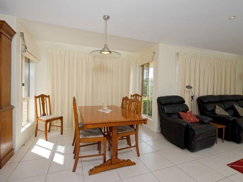 6 Crebra  Lane, Cashmere QLD 4500