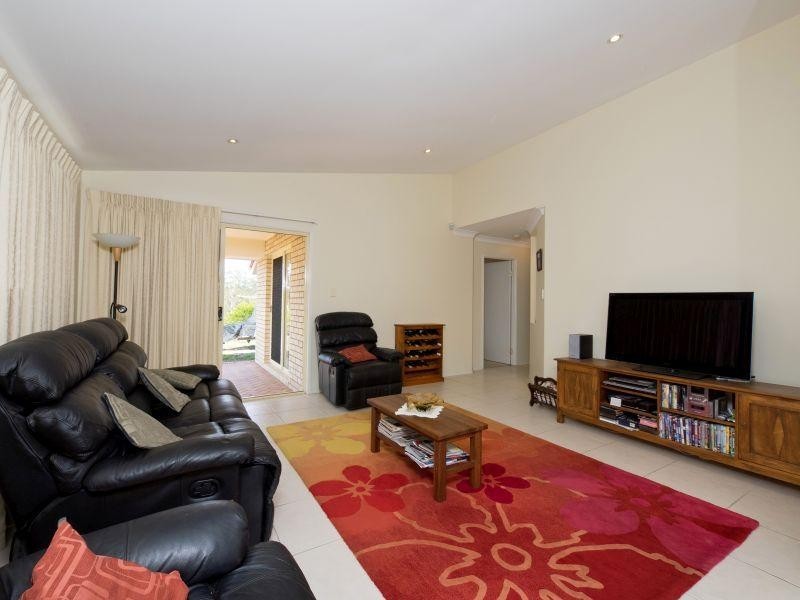 6 Crebra  Lane, Cashmere QLD 4500