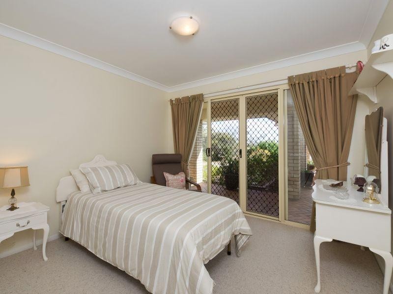 6 Crebra  Lane, Cashmere QLD 4500