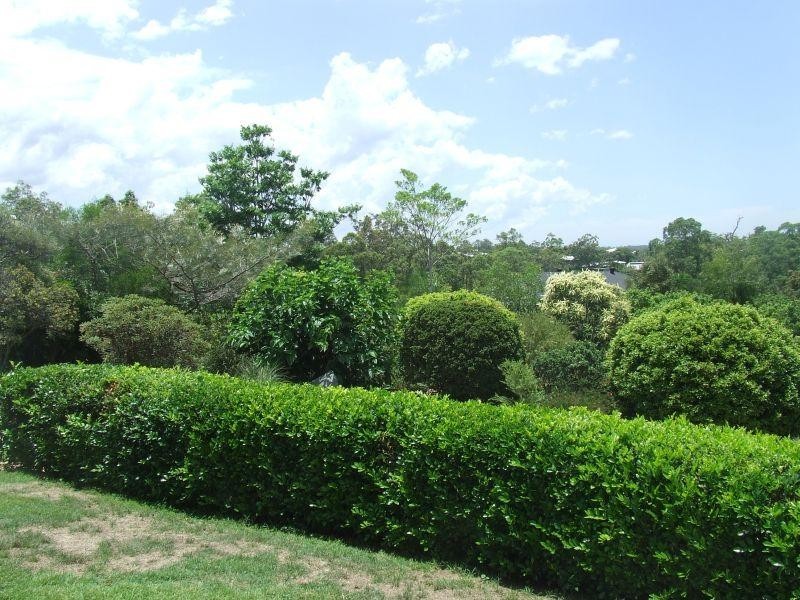 6 Crebra  Lane, Cashmere QLD 4500