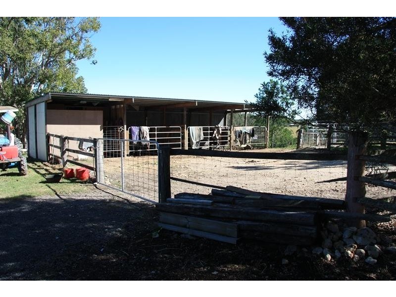 30 Wattle Lane, North Deep Creek QLD 4570