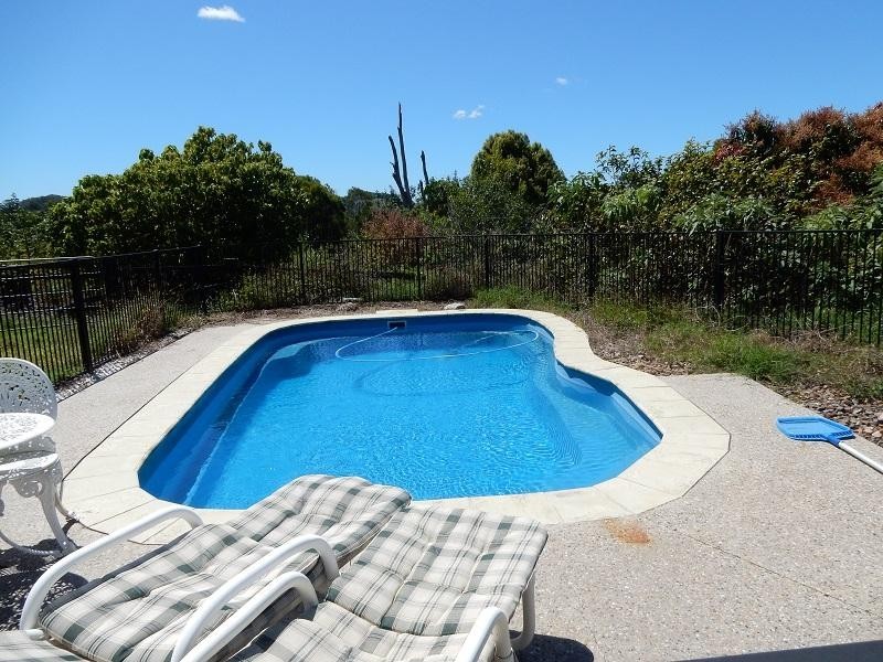 25 Silky Oak Lane, Kin Kin QLD 4571