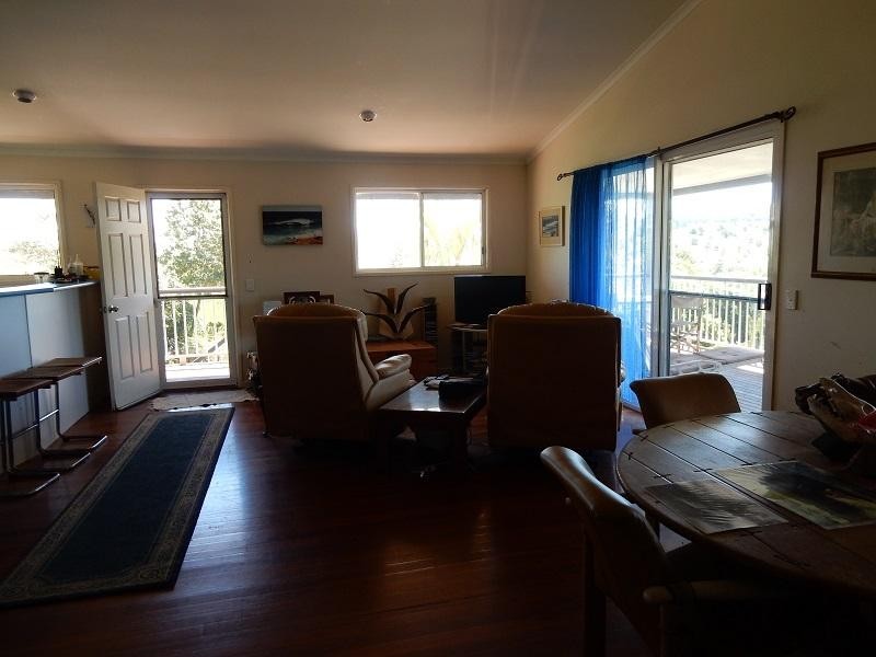 25 Silky Oak Lane, Kin Kin QLD 4571