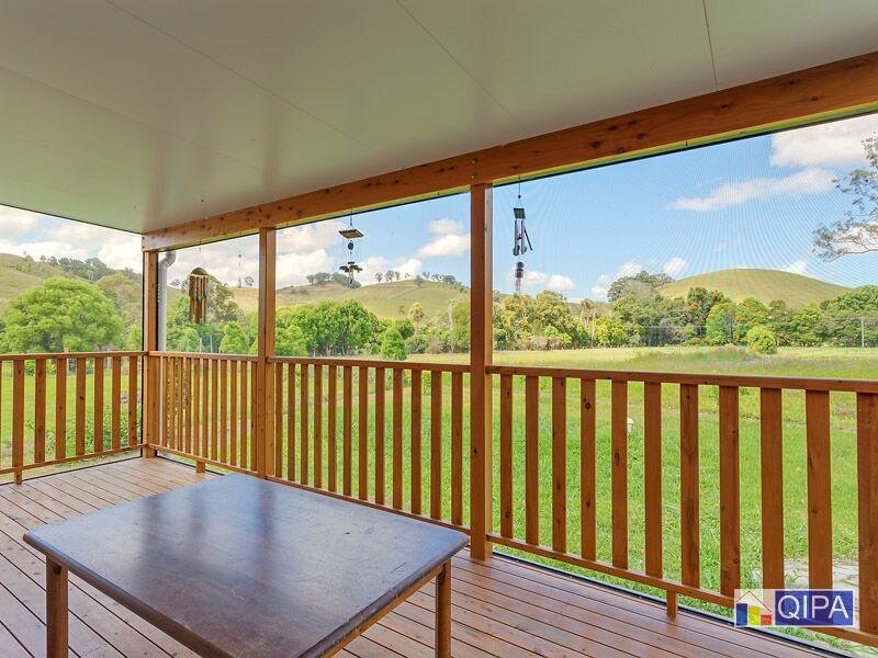 2 Leggetts  Loop, Kin Kin QLD 4571