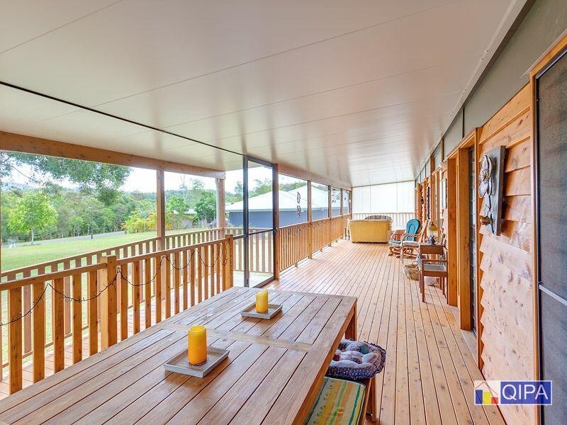 2 Leggetts  Loop, Kin Kin QLD 4571