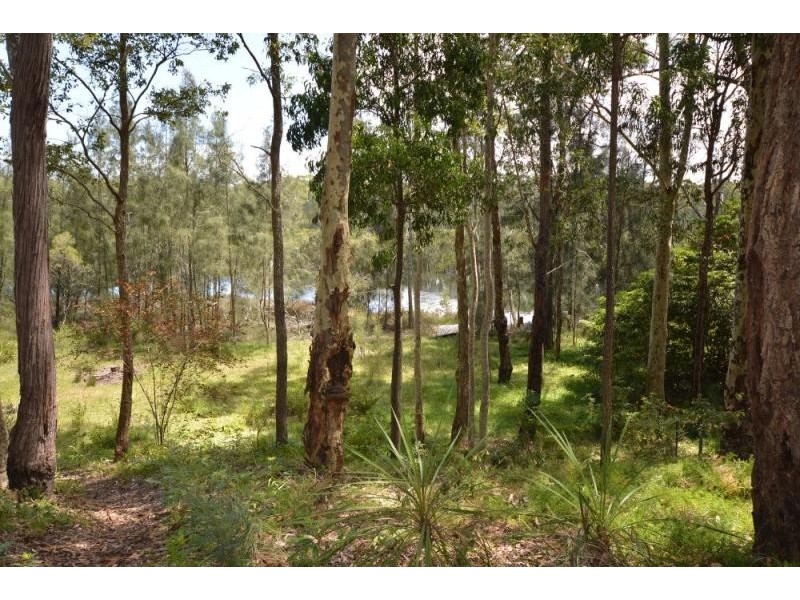 13 Annetts  Parade, Mossy Point NSW 2537