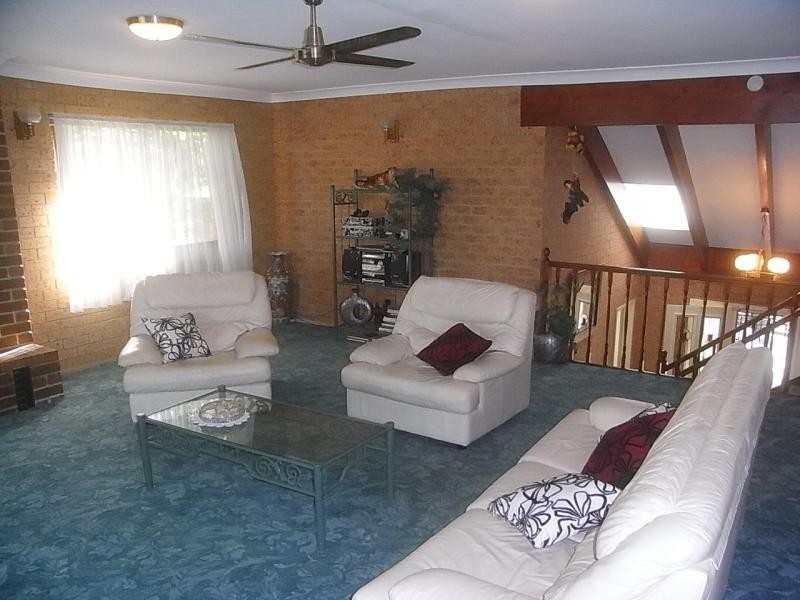 35 Annetts Parade, Mossy Point NSW 2537