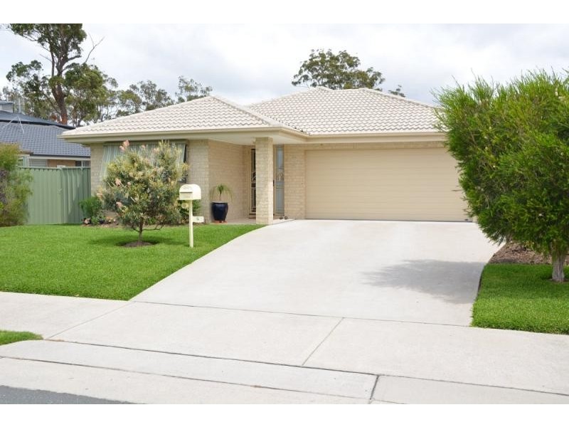 7 Martin Place, Broulee NSW 2537