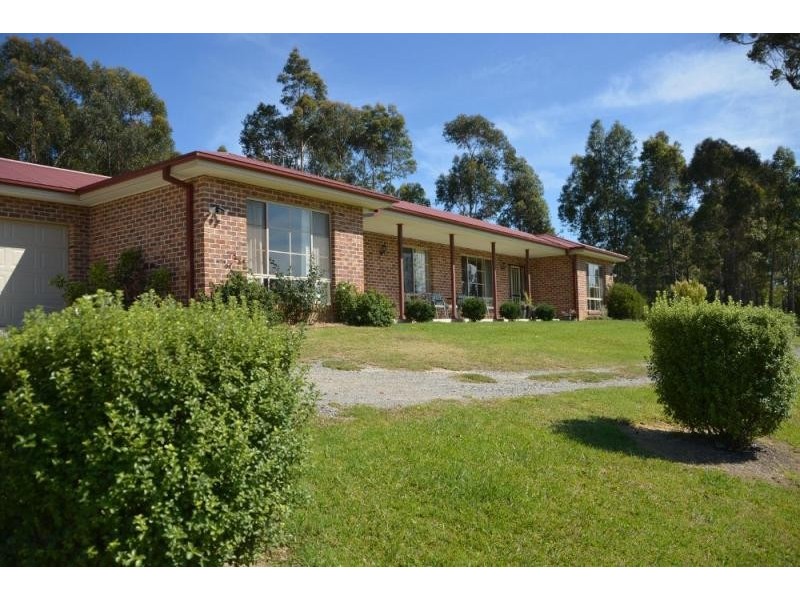 13 Clearwater Terrace, Mossy Point NSW 2537