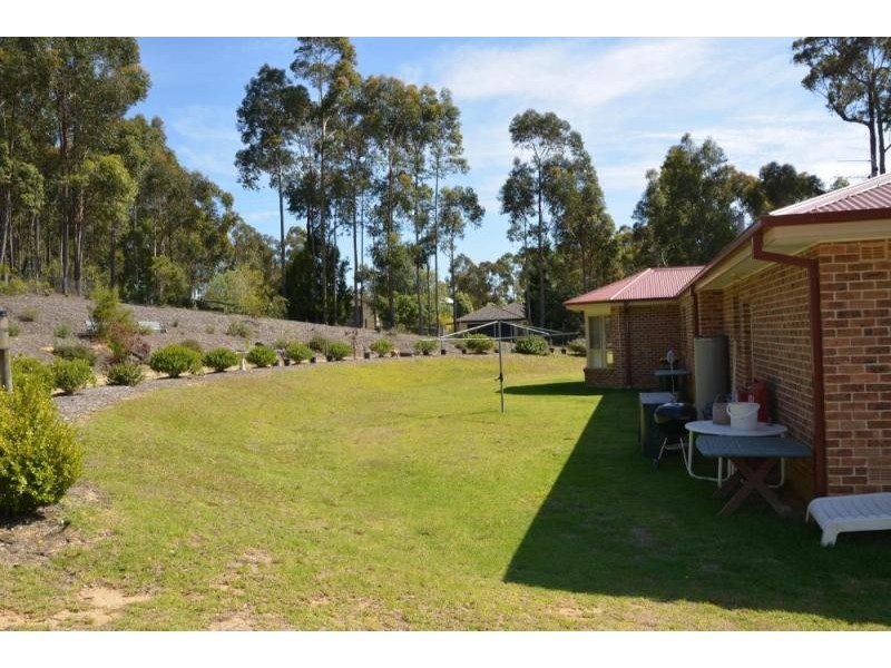 13 Clearwater Terrace, Mossy Point NSW 2537