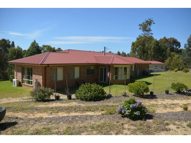 13 Clearwater Terrace, Mossy Point NSW 2537
