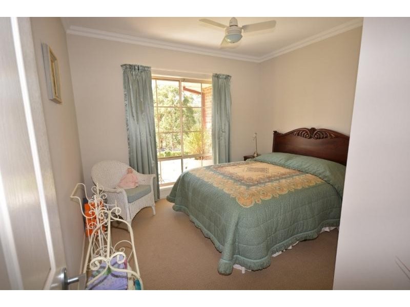 13 Clearwater Terrace, Mossy Point NSW 2537