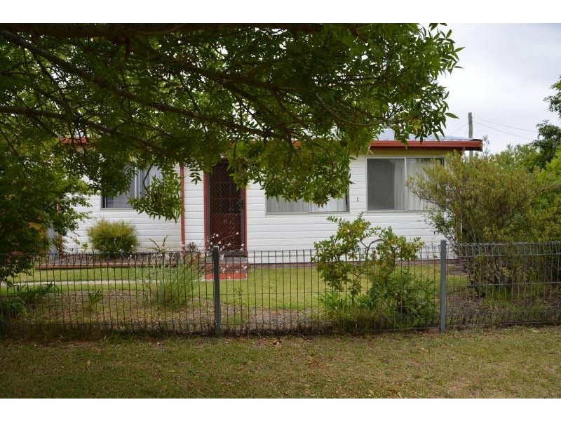 1 Kingston  Place, Tomakin NSW 2537