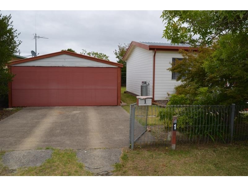 1 Kingston  Place, Tomakin NSW 2537