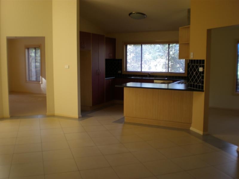 2 The Inlet, Mossy Point NSW 2537