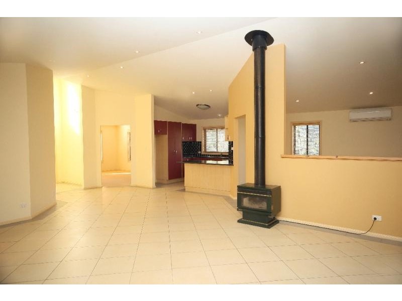 2 The Inlet, Mossy Point NSW 2537