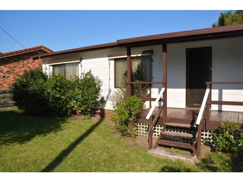 13 Kingston  Place, Tomakin NSW 2537