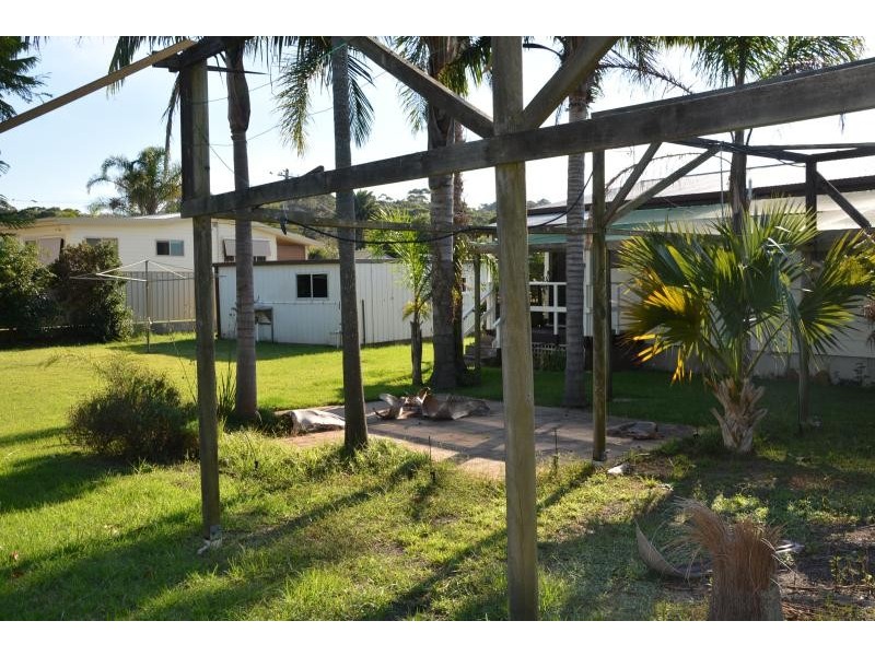 13 Kingston  Place, Tomakin NSW 2537