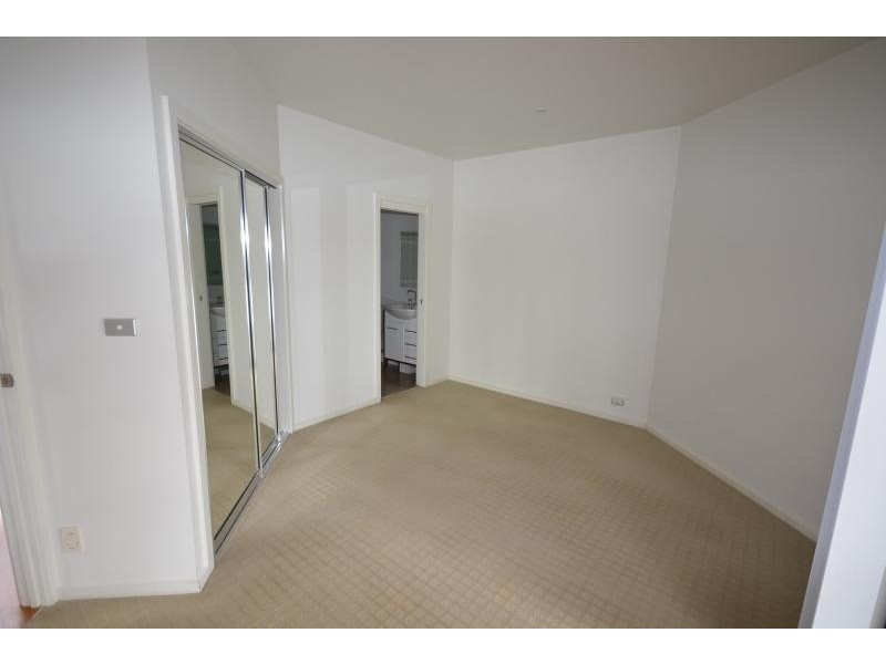 2/239 Beach  Road, Denhams Beach NSW 2536