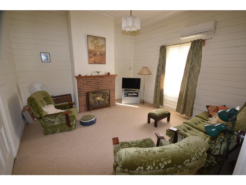 12 Church Street, Moruya NSW 2537