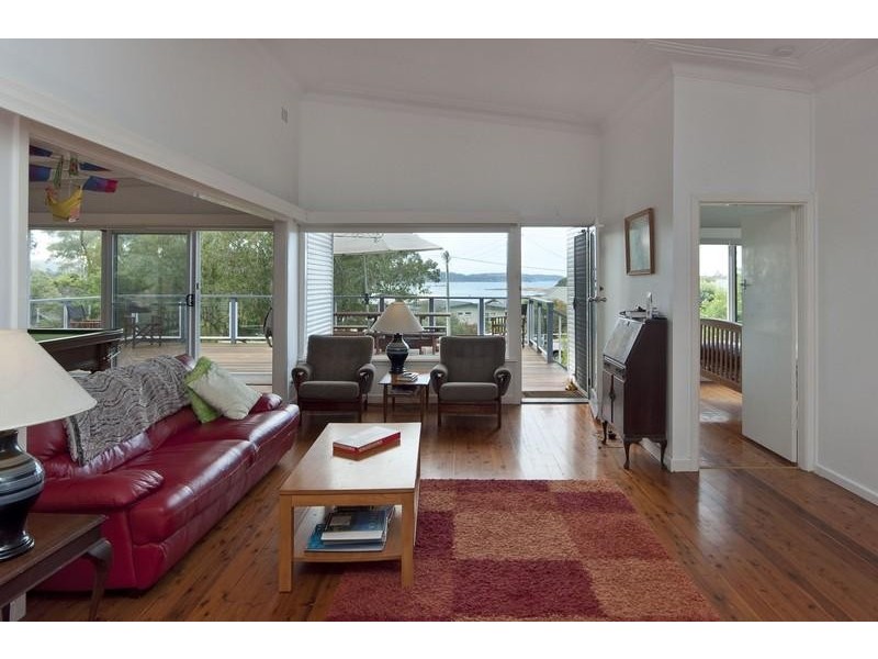 126 Annetts Parade, Mossy Point NSW 2537