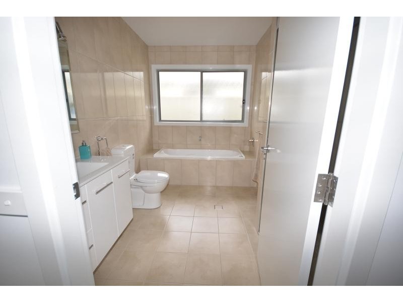 14 Griffith Run, Broulee NSW 2537