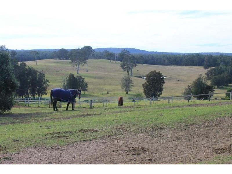 210 Broulee Road, Broulee NSW 2537