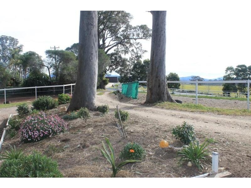 210 Broulee Road, Broulee NSW 2537